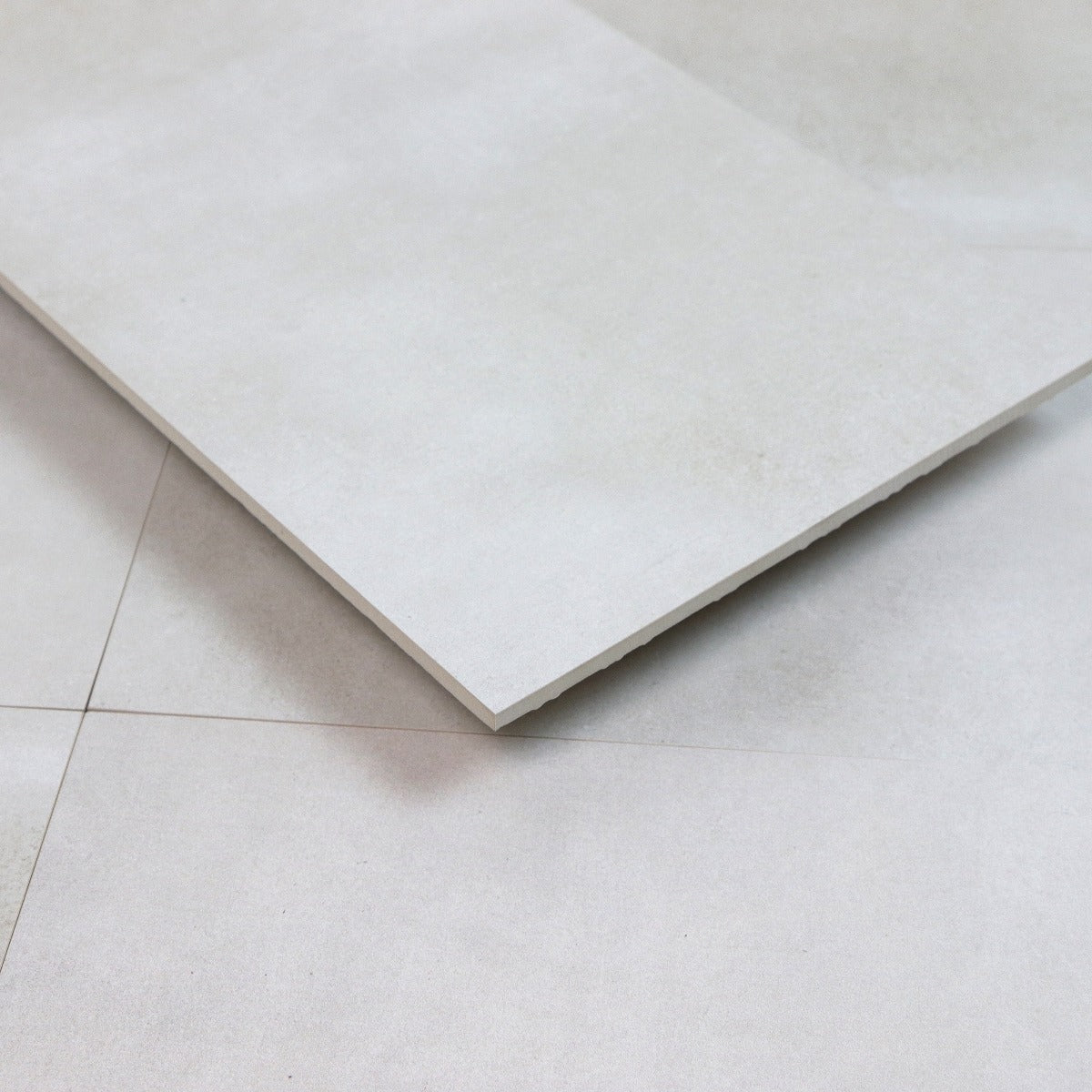 Gulvflis Town Soft Grey 30x60