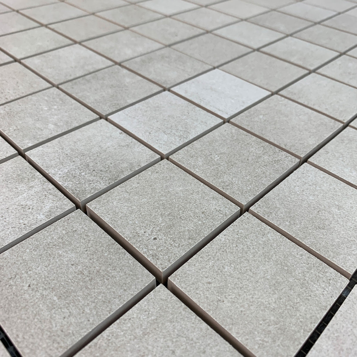 Mosaikk Town Soft Grey 25x25